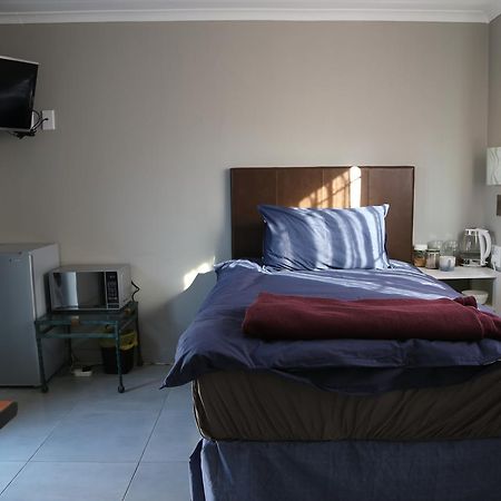 Zen Bnb Sandton Buitenkant foto