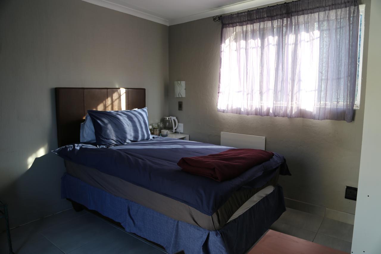 Zen Bnb Sandton Buitenkant foto