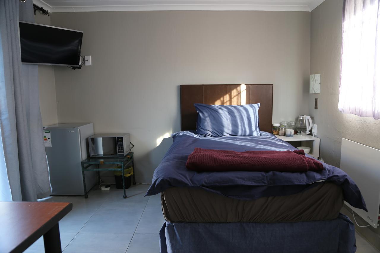 Zen Bnb Sandton Buitenkant foto